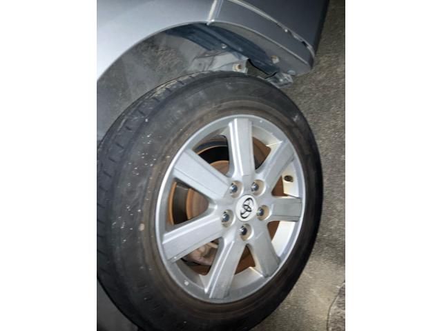 TOYOTA NOAH 2010 Image 31