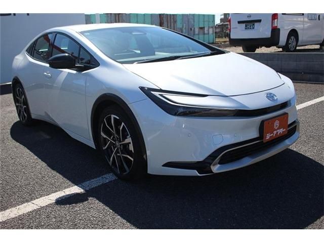 TOYOTA PRIUS PHV 2023 Image 31