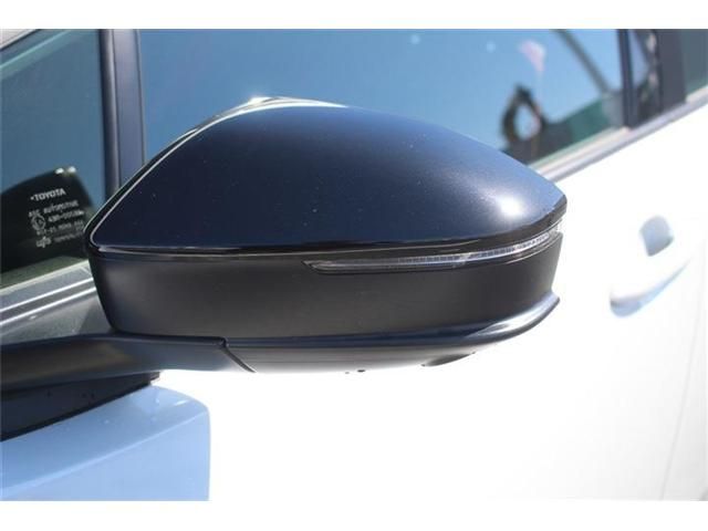 TOYOTA PRIUS PHV 2023 Image 31