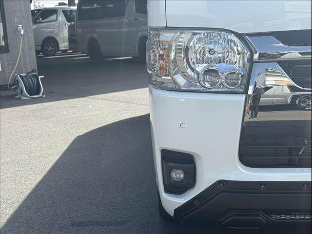 TOYOTA HIACE VAN 4WD 2024 Image 31