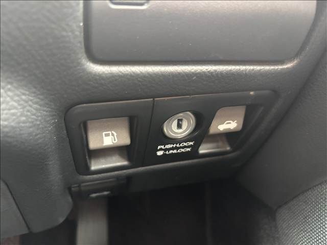 TOYOTA CELSIOR 2005 Image 31