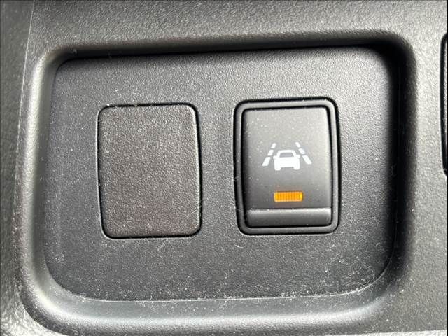 NISSAN SERENA  S-HYBRID 2014 Image 31