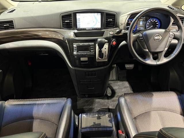 NISSAN ELGRAND 2015 Image 31