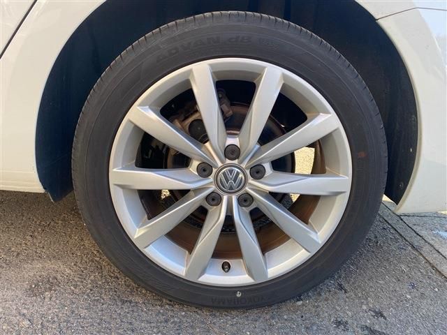 VOLKSWAGEN GOLF VARI 2019 Image 31