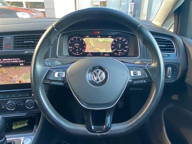 VOLKSWAGEN GOLF VARI 2019 Image 31