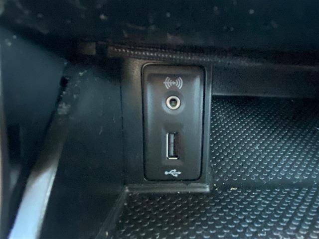 VOLKSWAGEN GOLF VARI 2019 Image 31