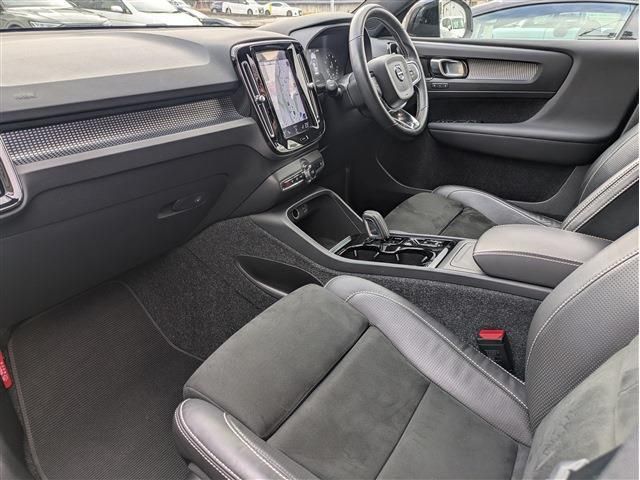 VOLVO XC40 2020 Image 31