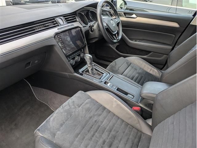 VOLKSWAGEN PASSAT VA 2019 Image 31