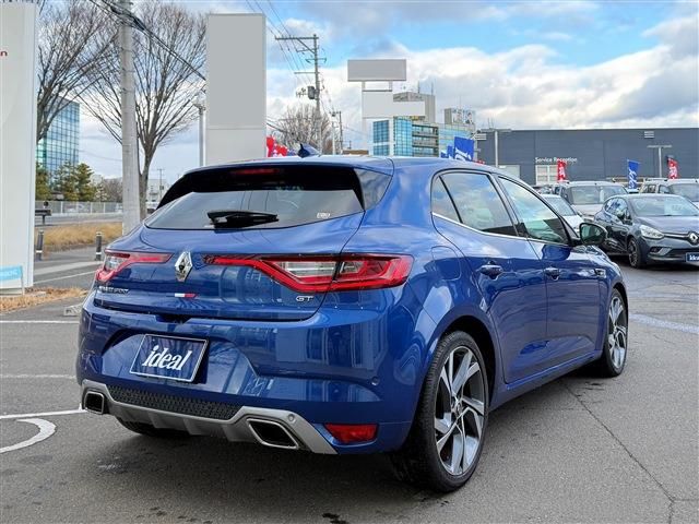 RENAULT MEGANE HATCH 2018 Image 31
