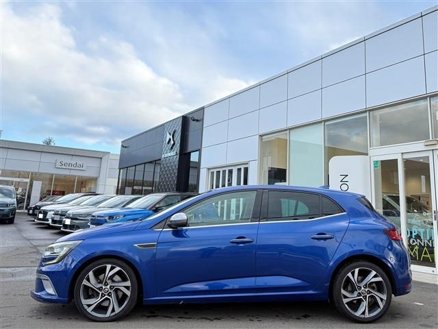RENAULT MEGANE HATCH 2018 Image 31