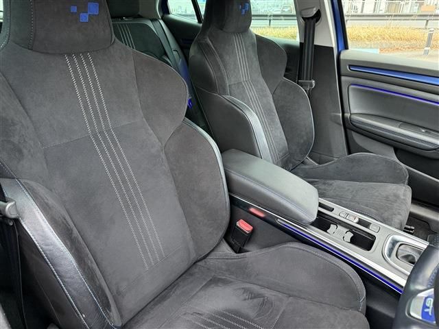 RENAULT MEGANE HATCH 2018 Image 31