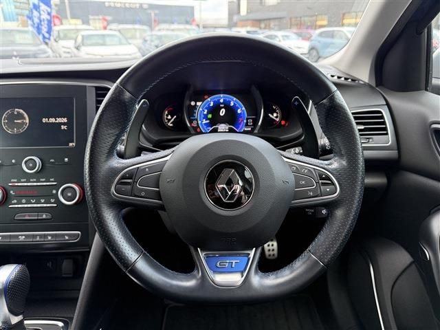 RENAULT MEGANE HATCH 2018 Image 31