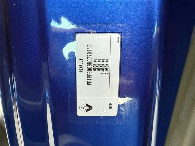 RENAULT MEGANE HATCH 2018 Image 31