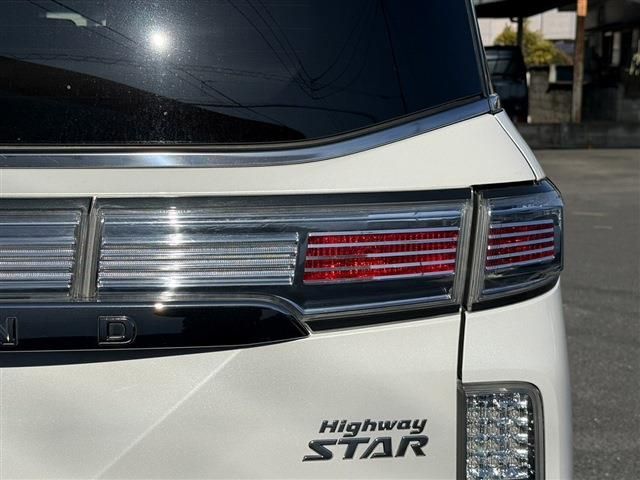NISSAN ELGRAND 2024 Image 31
