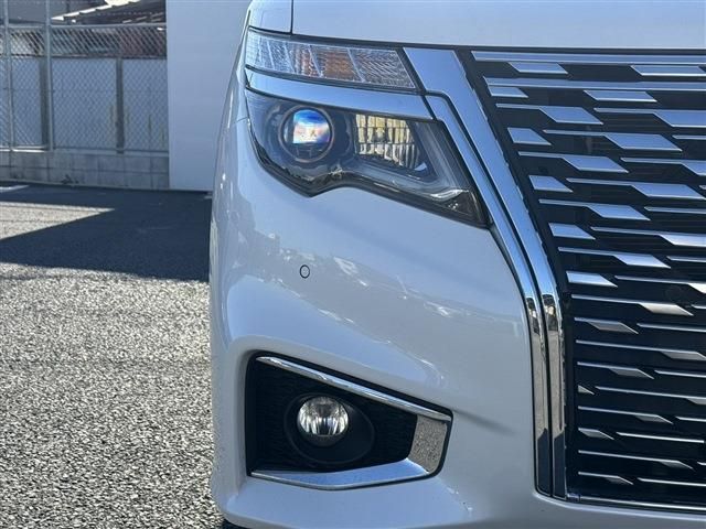 NISSAN ELGRAND 2024 Image 31