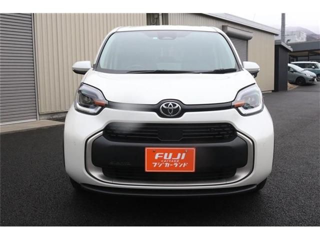 TOYOTA SIENTA HYBRID 2023 Image 31