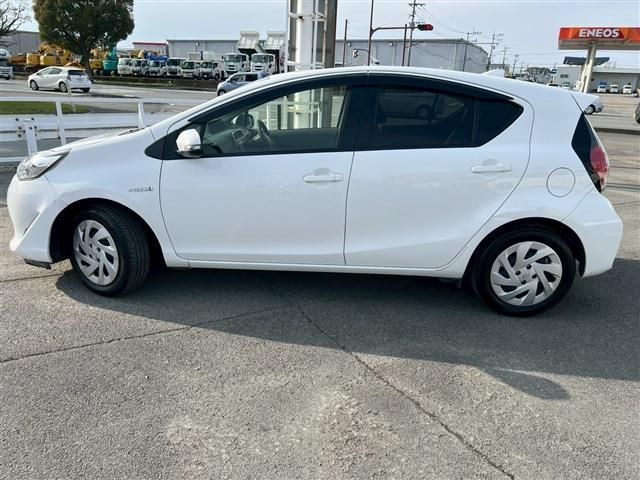 TOYOTA AQUA 2018 Image 31