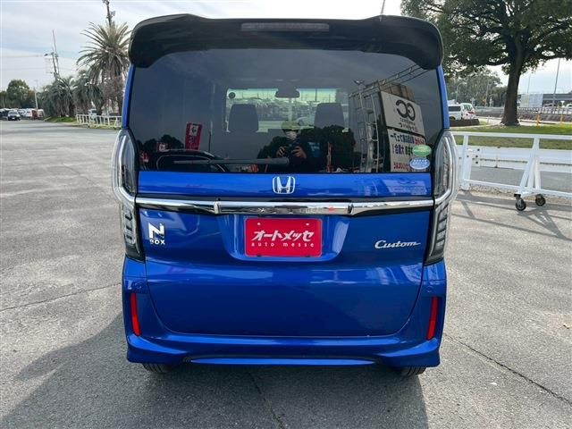 HONDA N BOX CUSTOM 2020 Image 31