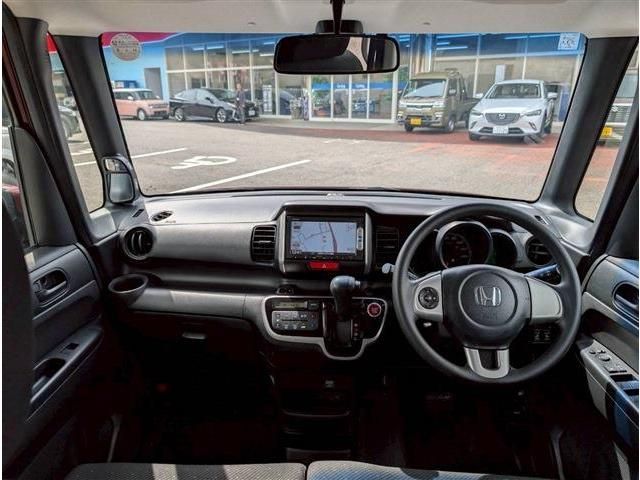 HONDA N BOX 2015 Image 31