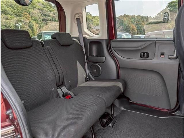 HONDA N BOX 2015 Image 31