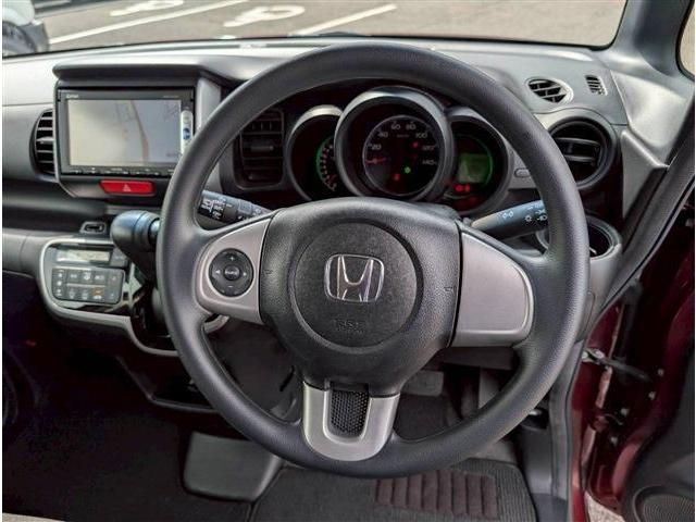 HONDA N BOX 2015 Image 31