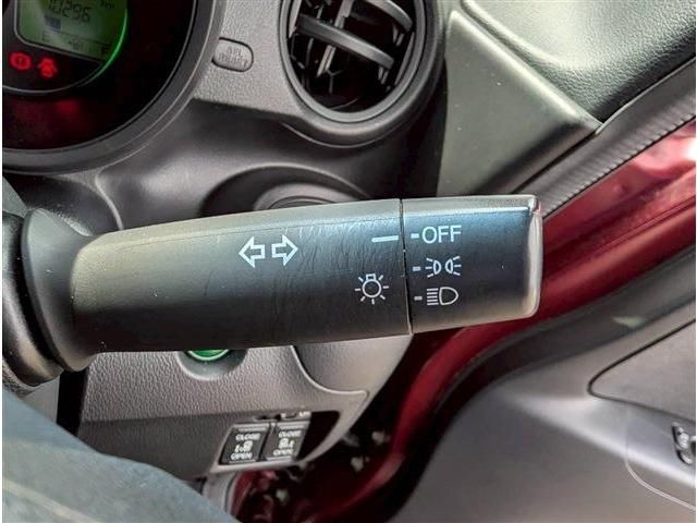 HONDA N BOX 2015 Image 31