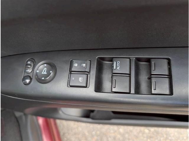 HONDA N BOX 2015 Image 31