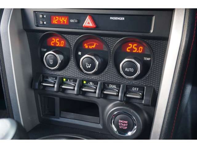 TOYOTA 86 2012 Image 31