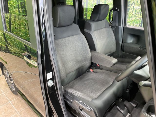 HONDA N BOX CUSTOM 2024 Image 31