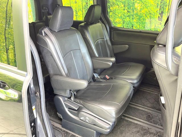 TOYOTA VOXY 2018 Image 31