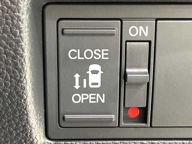 HONDA N BOX CUSTOM 2023 Image 31