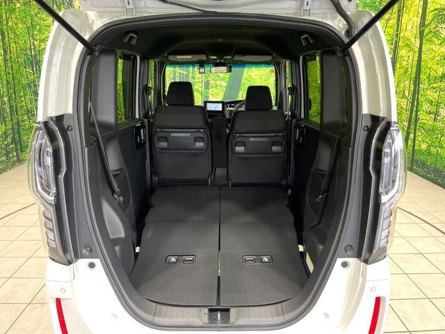 HONDA N BOX CUSTOM 2023 Image 31