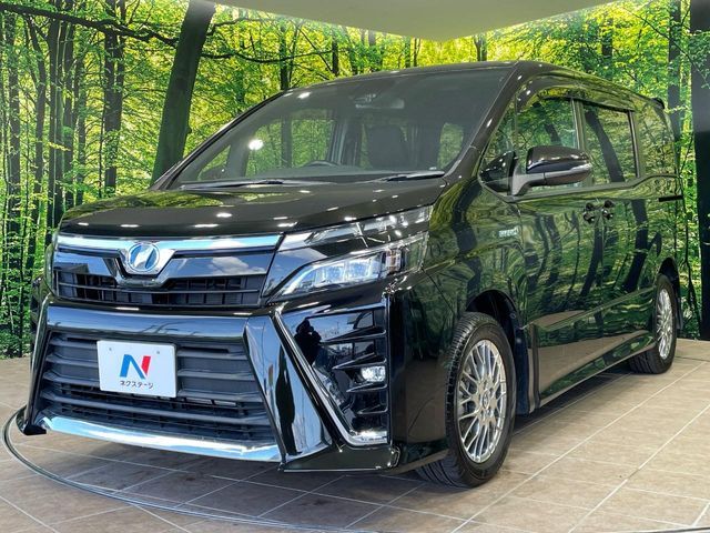 TOYOTA VOXY HYBRID 2017 Image 31