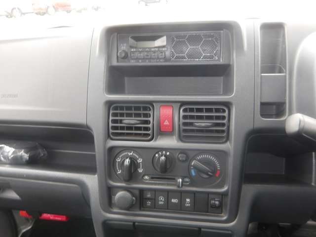 NISSAN NT100 CLIPPER 4WD 2023 Image 31