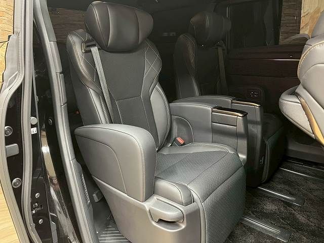 TOYOTA VELLFIRE  HYBRID 2024 Image 31