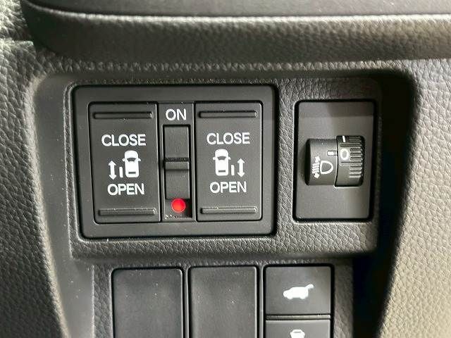 HONDA STEPWAGON E:HEV SPAD 2023 Image 31