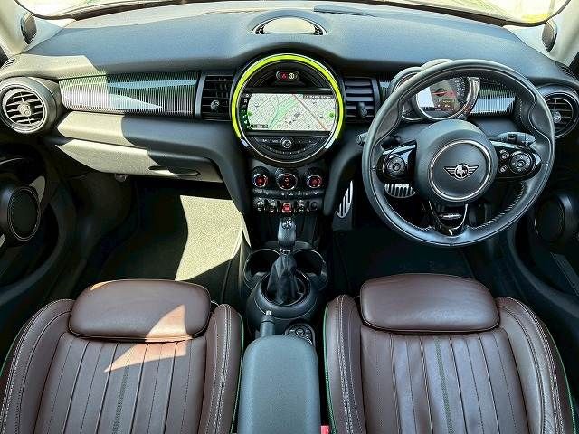 BMW MINI COOPER D 5DOOR 2020 Image 31