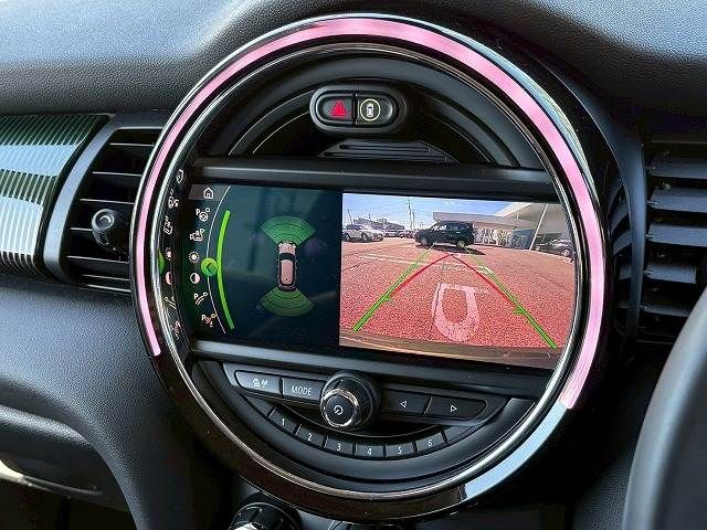 BMW MINI COOPER D 5DOOR 2020 Image 31