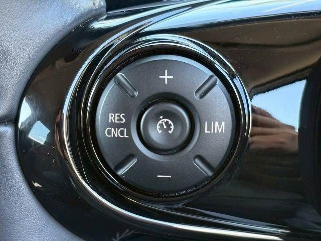 BMW MINI COOPER D 5DOOR 2020 Image 31