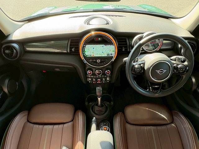 BMW MINI COOPER SD 5DOOR 2020 Image 31