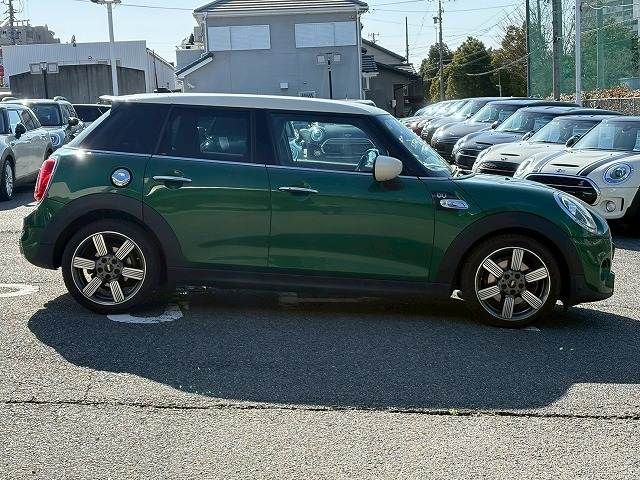 BMW MINI COOPER SD 5DOOR 2020 Image 31