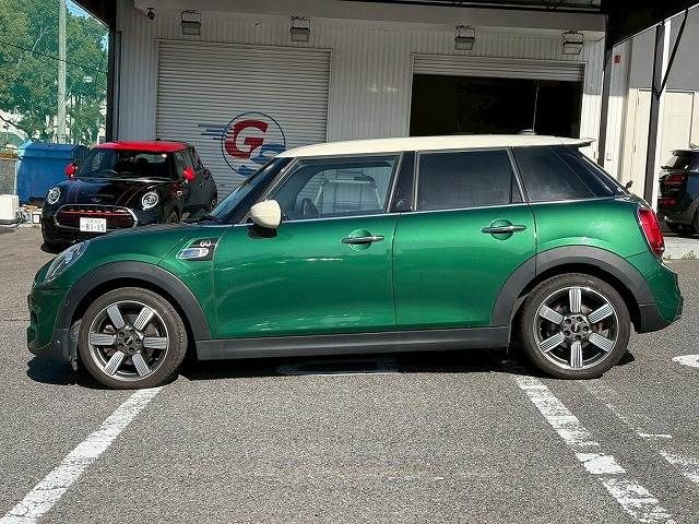 BMW MINI COOPER SD 5DOOR 2020 Image 31