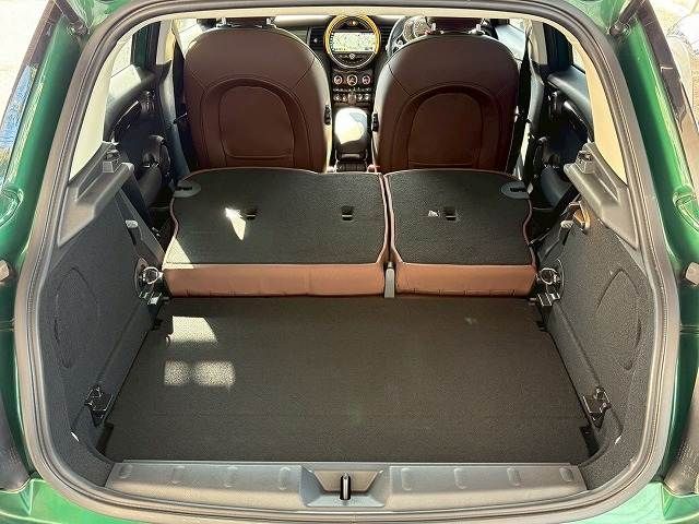 BMW MINI COOPER SD 5DOOR 2020 Image 31