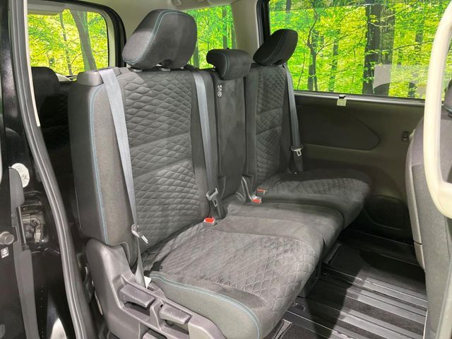 NISSAN SERENA  S-HYBRID 4WD 2016 Image 31