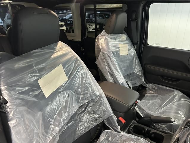 JEEP WRANGLER UNLIMI 2025 Image 31