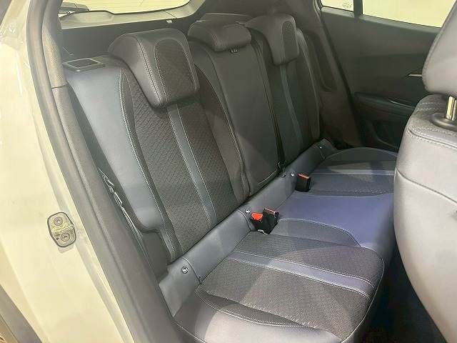 PEUGEOT 2008 2020 Image 31