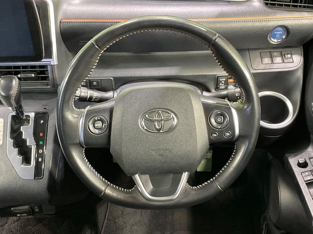 TOYOTA SIENTA HYBRID 2017 Image 31