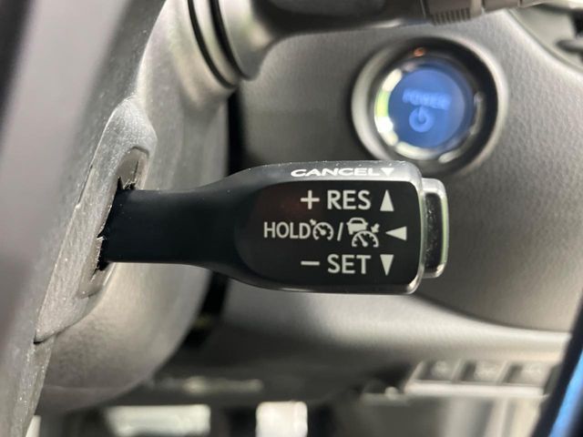 TOYOTA C-HR 2017 Image 31