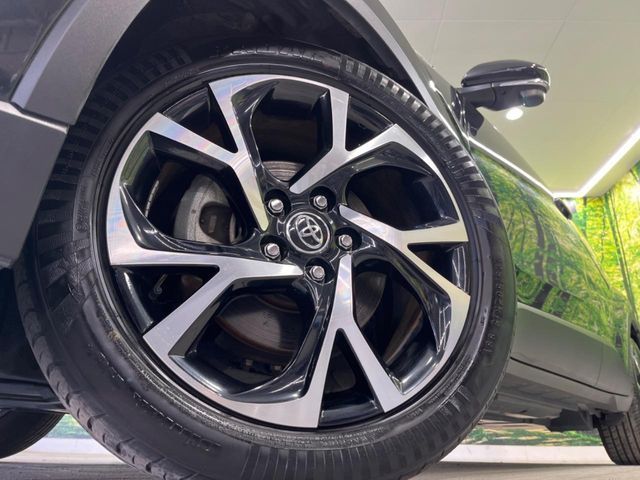 TOYOTA C-HR 2017 Image 31