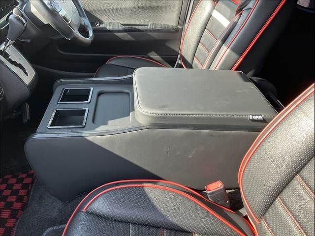 TOYOTA HIACE VAN 2WD 2014 Image 31